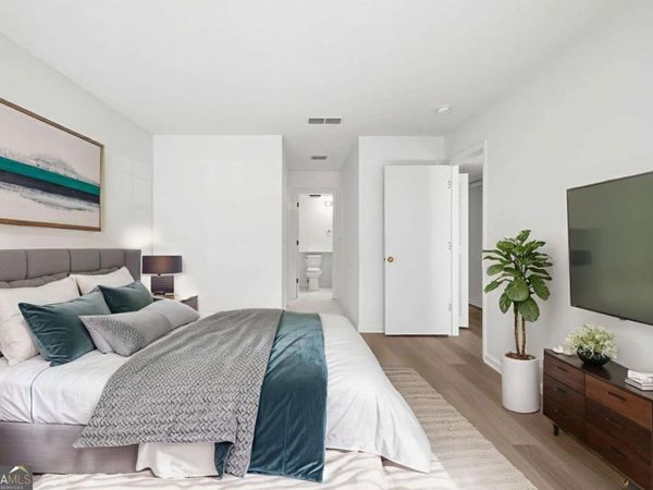 4053 Whitehall Way, Alpharetta, GA 30004