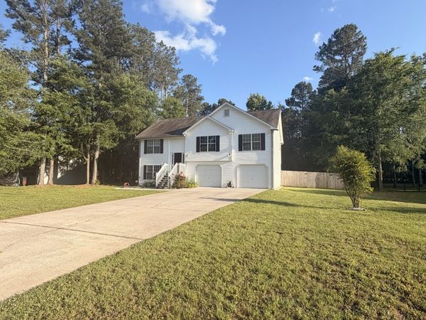 21 Camden Woods Drive NW, Cartersville, GA 30121