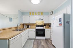 613 Ocean Blvd. S photo 4