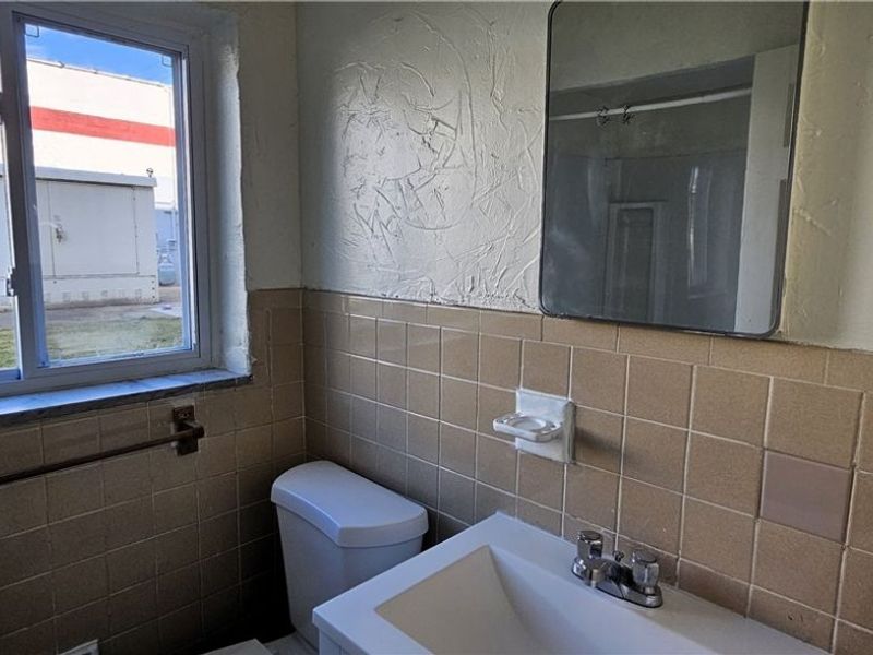 4230 Ridge Road , Brooklyn, OH 44144 Photo 18