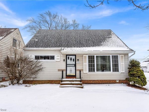 24000 Devoe Avenue , Euclid, OH 44123