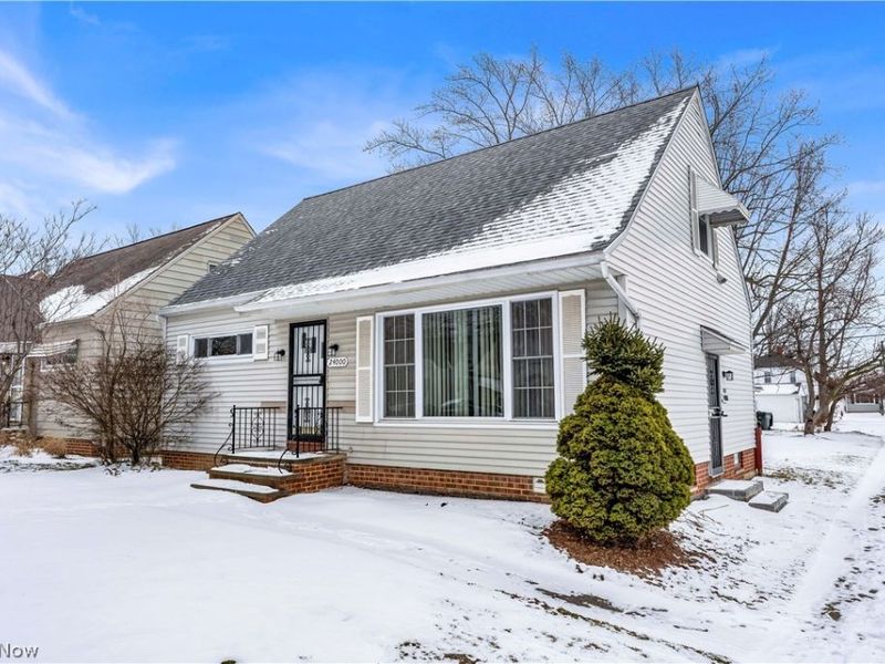 24000 Devoe Avenue , Euclid, OH 44123 Photo 2