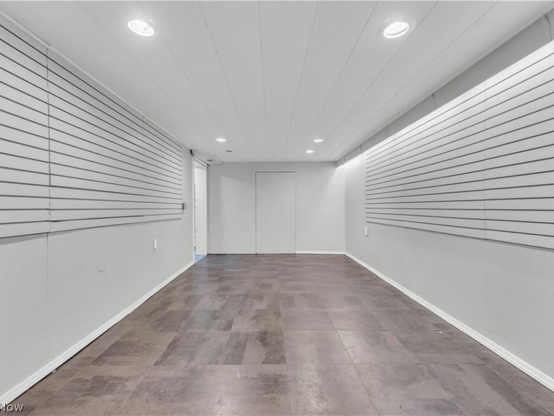 24000 Devoe Avenue , Euclid, OH 44123 Photo 26