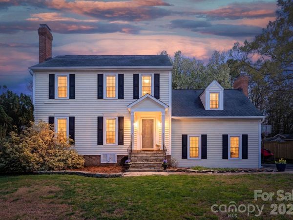 5221 Summer Gate Drive, Charlotte, NC 28226