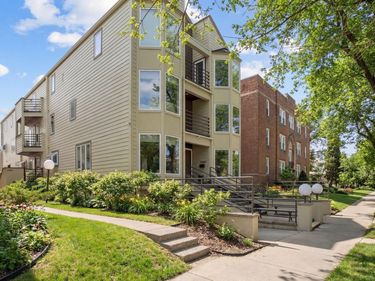 2726 Humboldt Avenue S, Unit B, Minneapolis, MN 55408