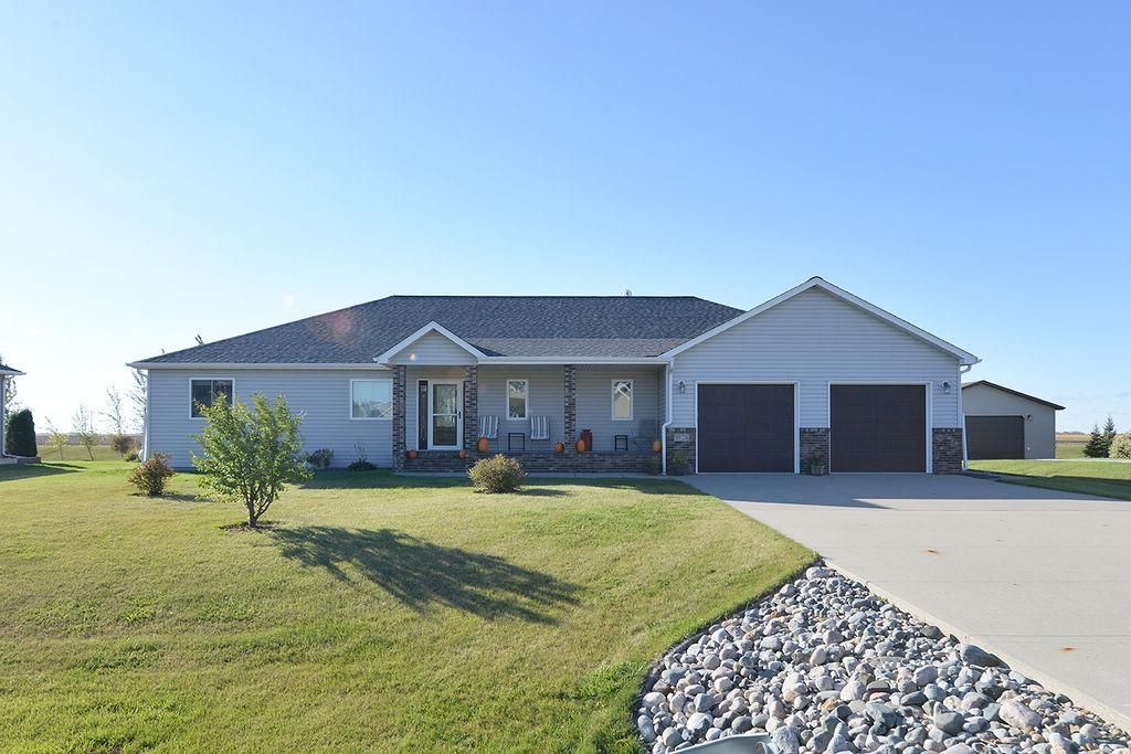 1024 Sugar Drive, Argusville, ND 58005 Main Photo