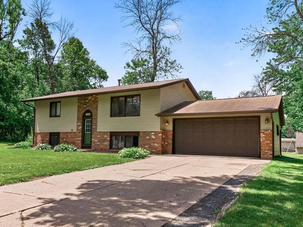 21306 Heath Avenue N, Forest Lake, MN 55025