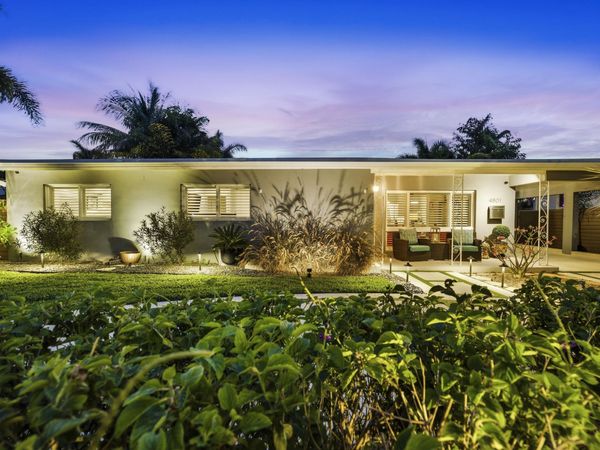 4801 NE 4th Avenue, Oakland Park, FL 33334