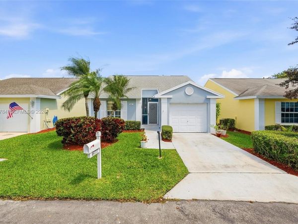 677 SE 22nd Dr, Homestead, FL 33033