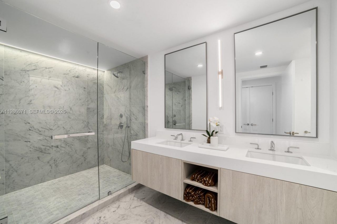 9221 E Bay Harbor Drive , Unit 610, Bay Harbor Islands, FL 33154 Photo