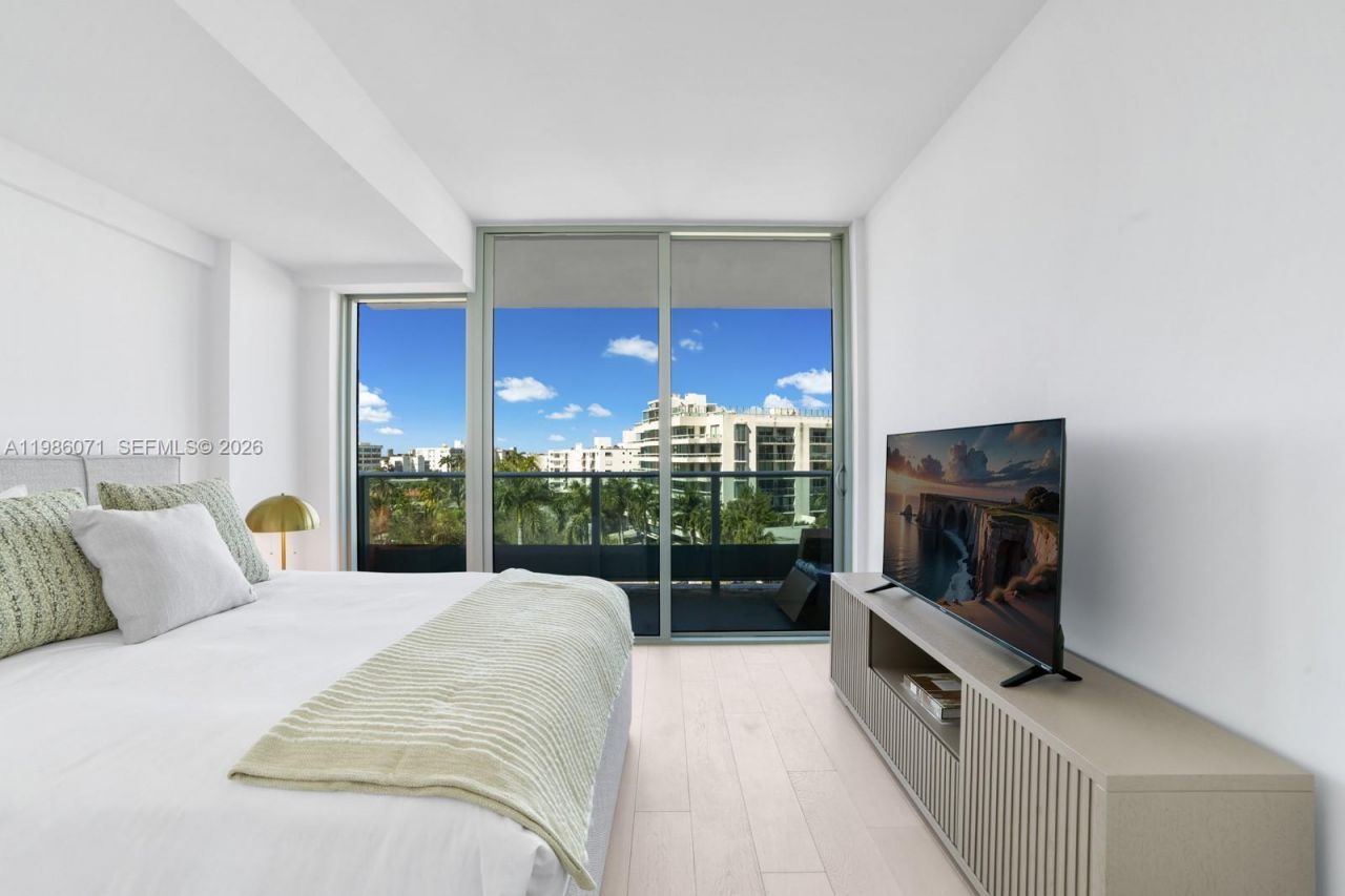 9221 E Bay Harbor Drive , Unit 610, Bay Harbor Islands, FL 33154 Photo