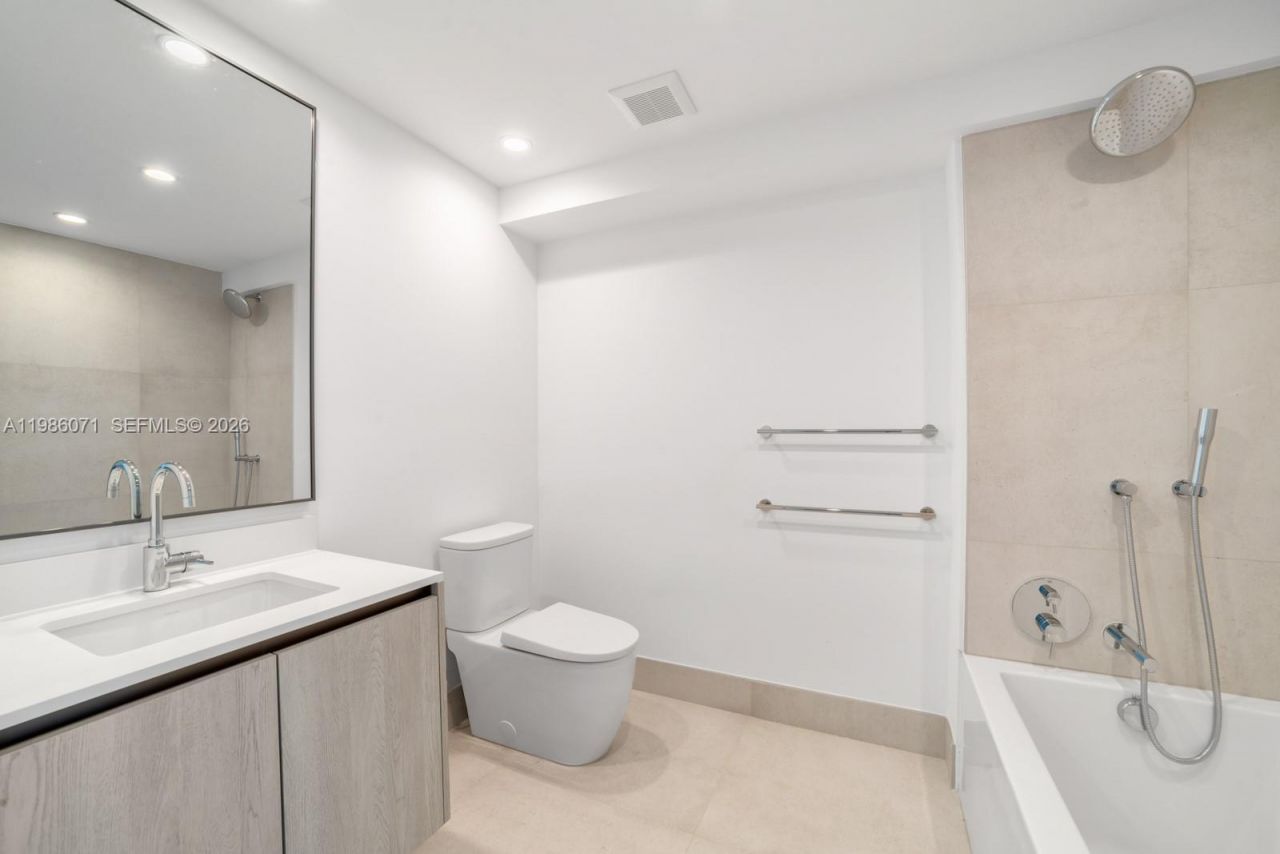 9221 E Bay Harbor Drive , Unit 610, Bay Harbor Islands, FL 33154 Photo