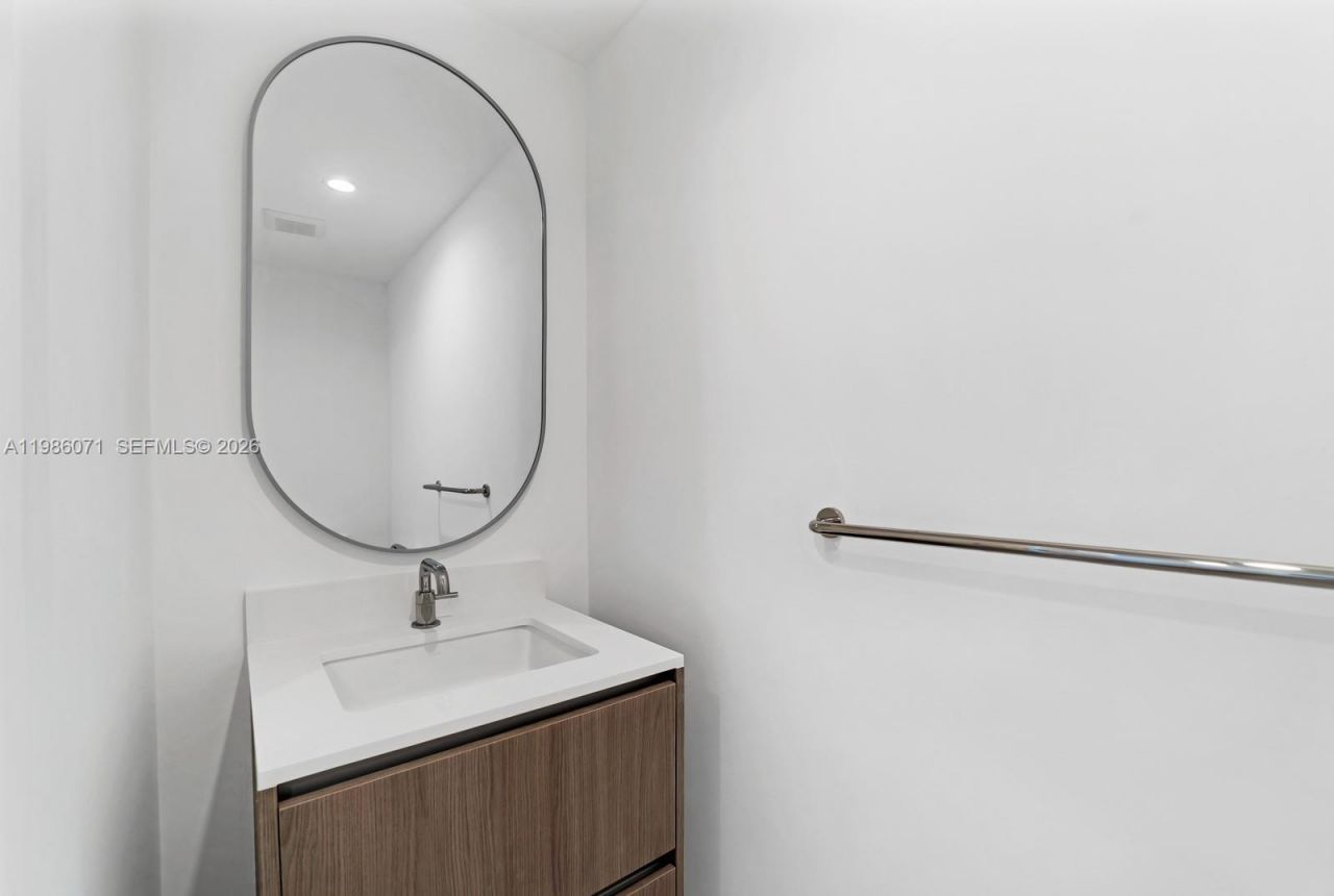 9221 E Bay Harbor Drive , Unit 610, Bay Harbor Islands, FL 33154 Photo