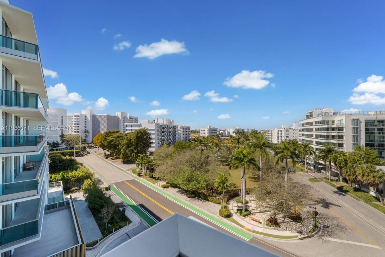 9221 E Bay Harbor Drive , Unit 610, Bay Harbor Islands, FL 33154 Photo