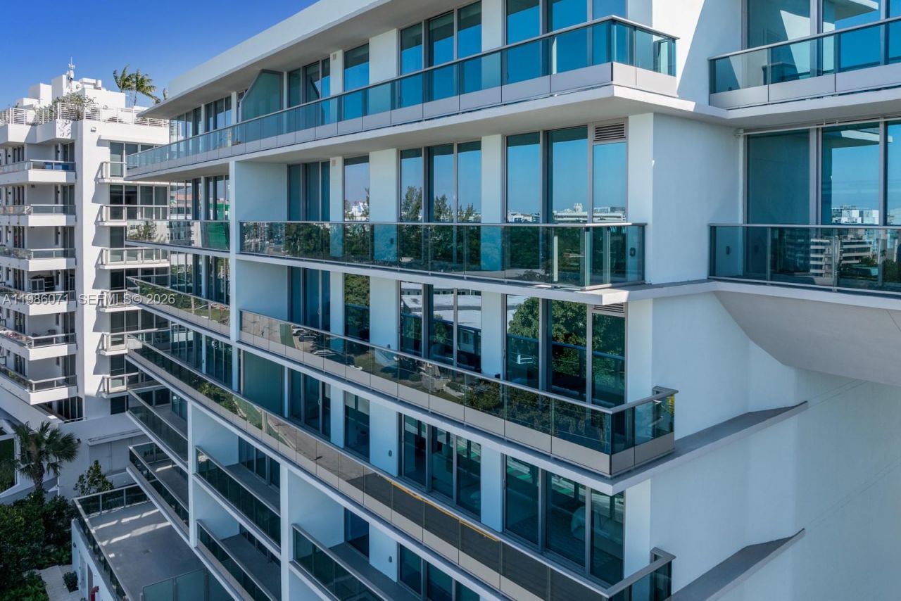 9221 E Bay Harbor Drive , Unit 610, Bay Harbor Islands, FL 33154 Photo