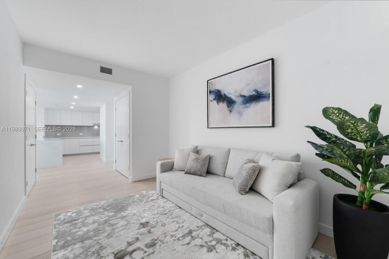 9221 E Bay Harbor Drive , Unit 610, Bay Harbor Islands, FL 33154 Photo