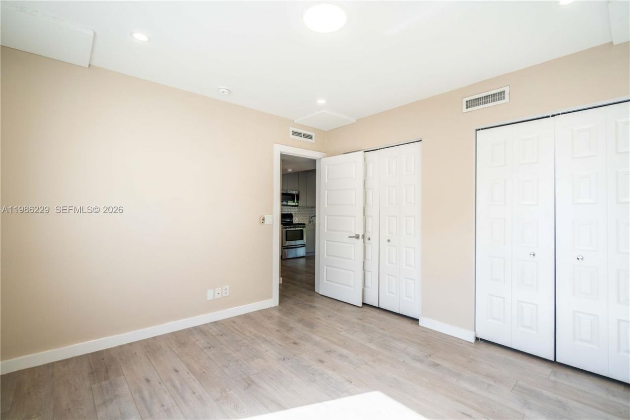 2400 NE 26th St, Unit 1, Fort Lauderdale, FL 33305 Photo