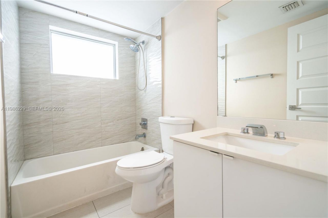 2400 NE 26th St, Unit 1, Fort Lauderdale, FL 33305 Photo