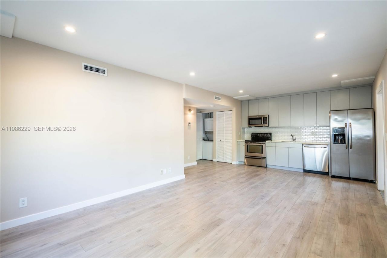 2400 NE 26th St, Unit 1, Fort Lauderdale, FL 33305 Photo