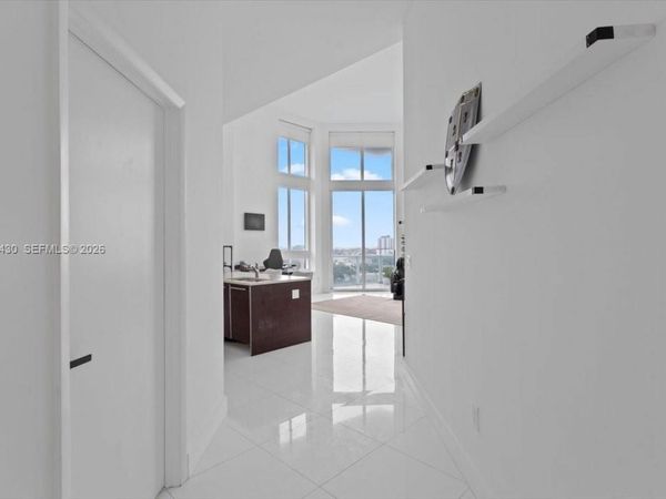 1900 N Bayshore Dr, Unit 1016, Miami, FL 33132