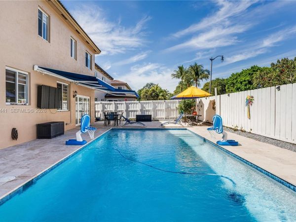 2126 NE 38th Rd, Homestead, FL 33033