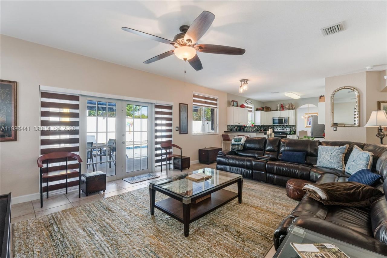 2126 NE 38th Rd, Homestead, FL 33033 Photo