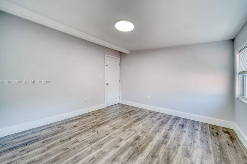 3353 SW 23rd Ter, Unit 3355, Miami, FL 33145 Photo