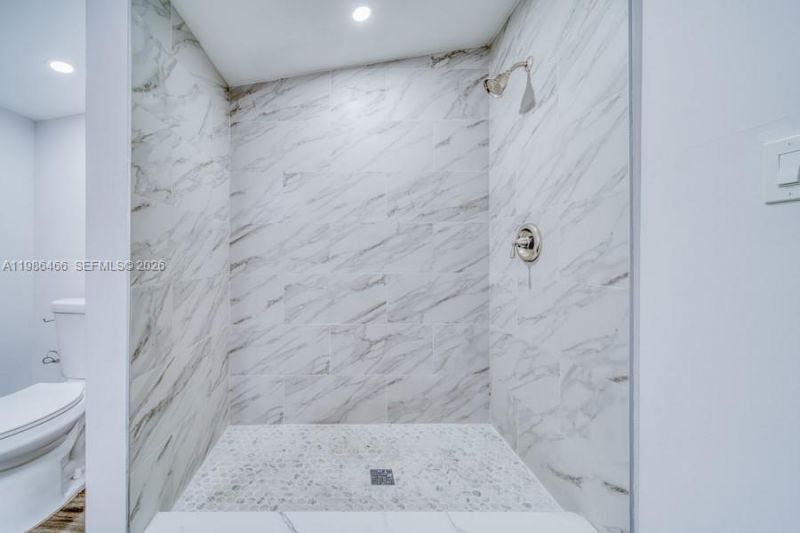 3353 SW 23rd Ter, Unit 3355, Miami, FL 33145 Photo