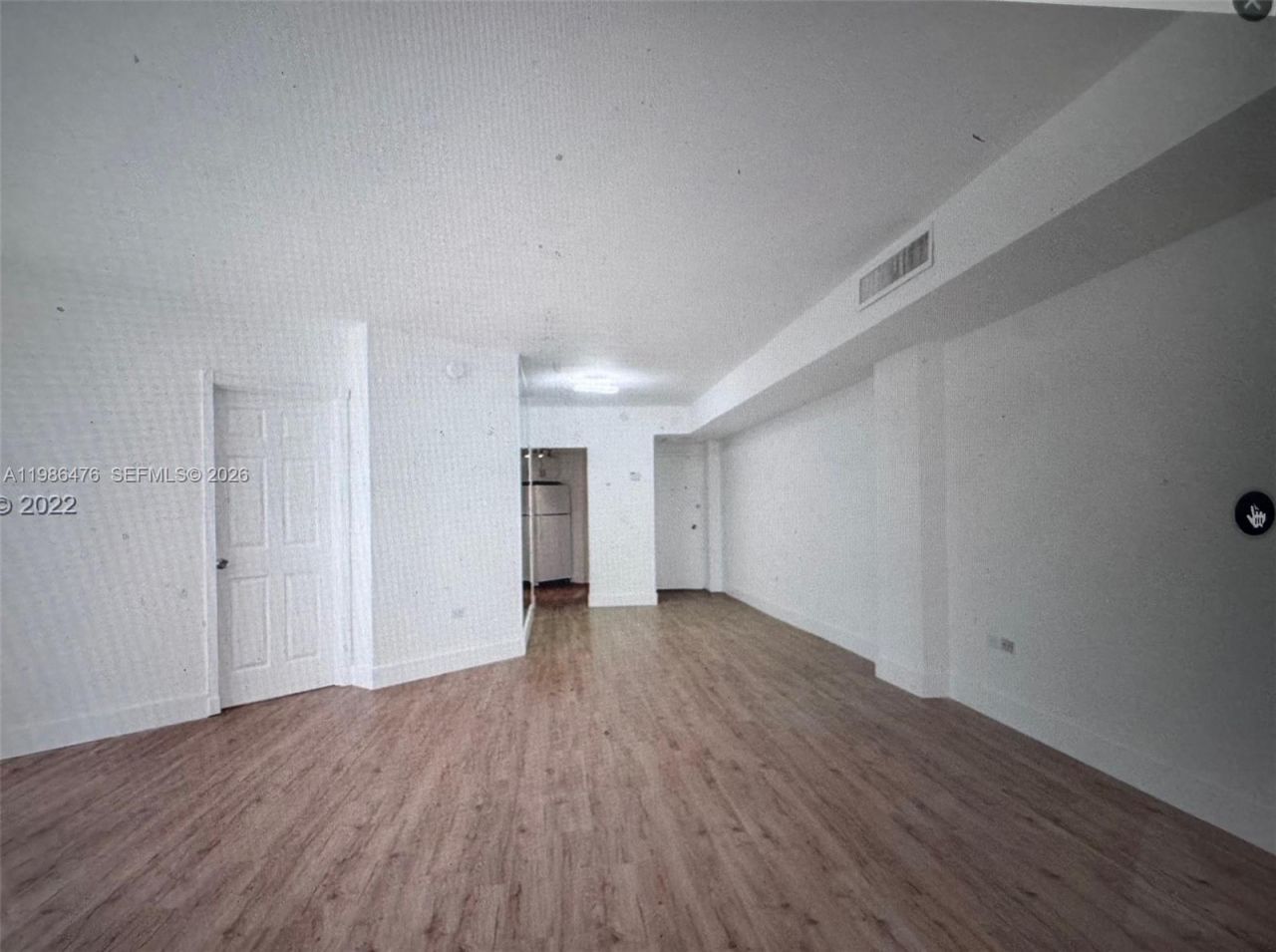 999 Brickell Bay Dr , Unit 1601, Miami, FL 33131 Photo