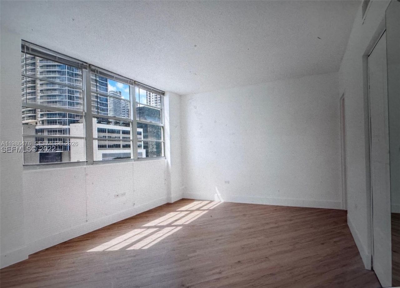 999 Brickell Bay Dr , Unit 1601, Miami, FL 33131 Photo