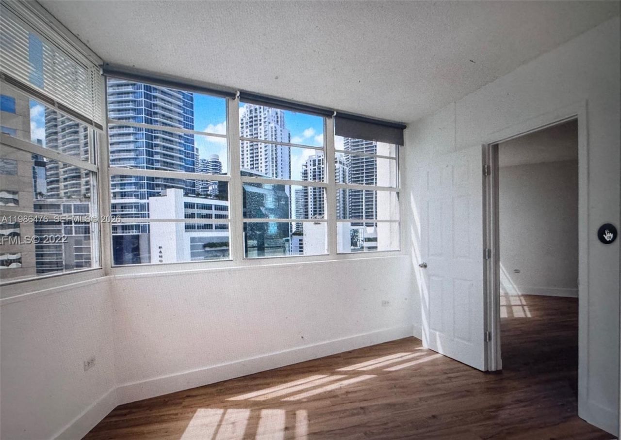 999 Brickell Bay Dr , Unit 1601, Miami, FL 33131 Photo