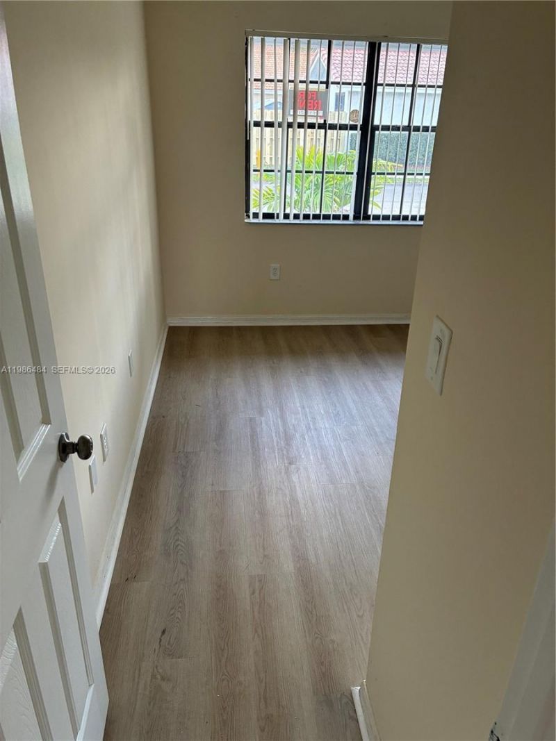 8273 NW 188th Ter, Hialeah, FL 33015 Photo