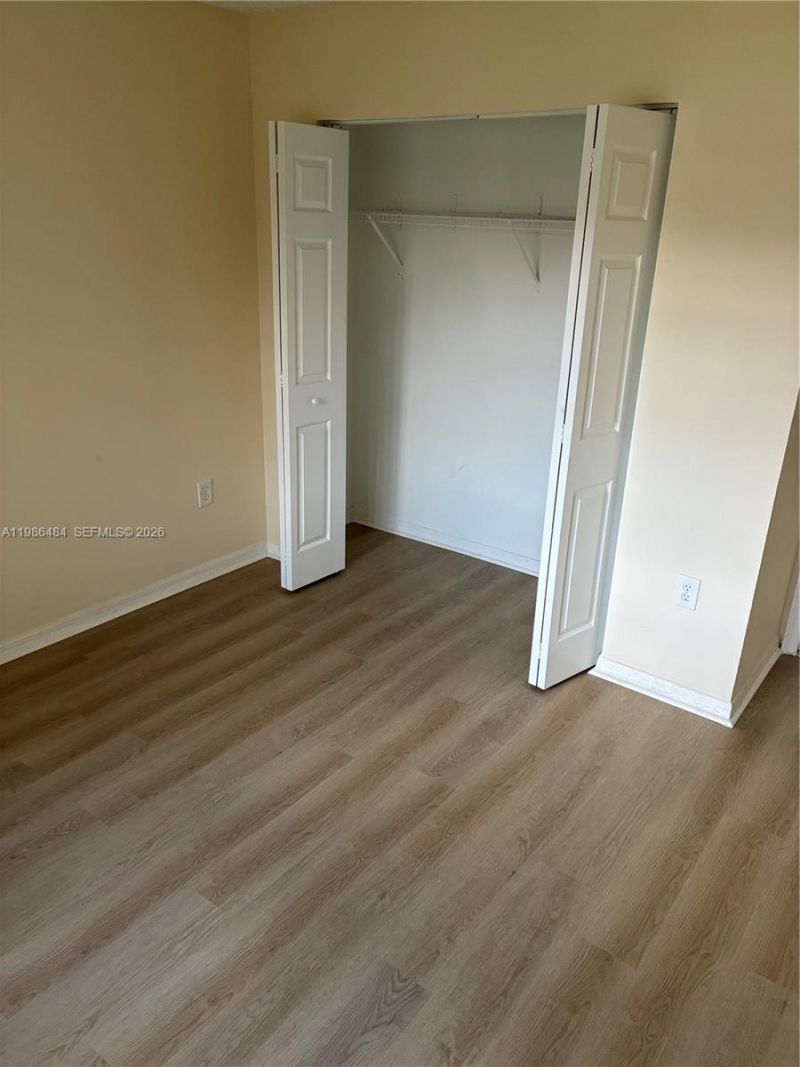 8273 NW 188th Ter, Hialeah, FL 33015 Photo