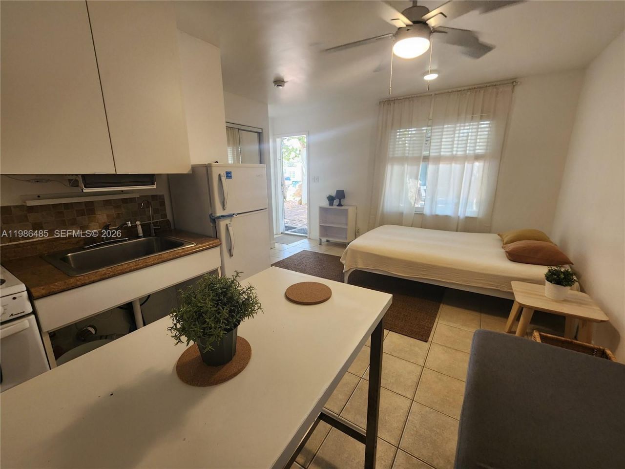 315 Walnut St , Unit 2, Hollywood, FL 33019 Photo