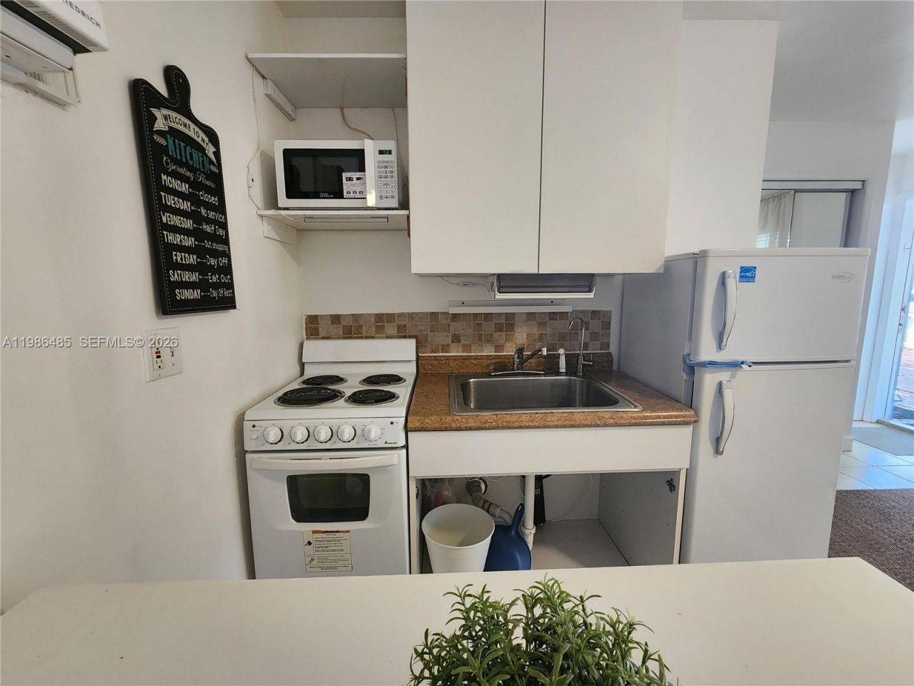 315 Walnut St , Unit 2, Hollywood, FL 33019 Photo