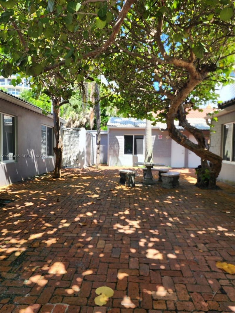 315 Walnut St , Unit 2, Hollywood, FL 33019 Photo