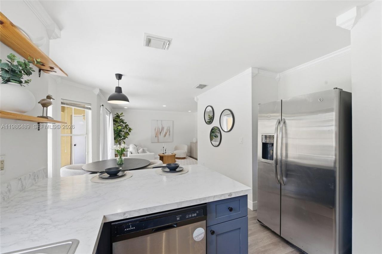 192 W Forest Oak Cir, Davie, FL 33325 Photo