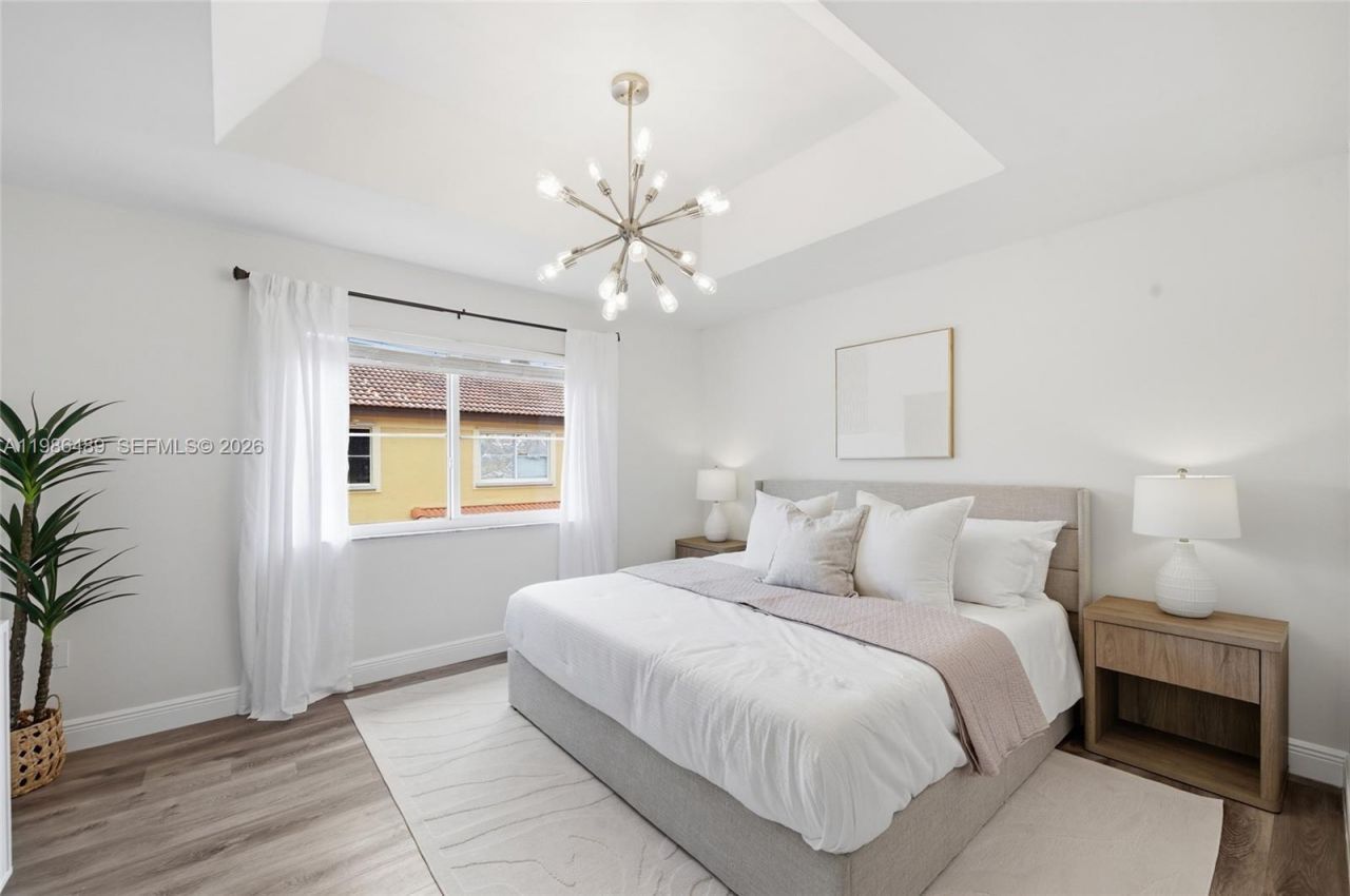 192 W Forest Oak Cir, Davie, FL 33325 Photo