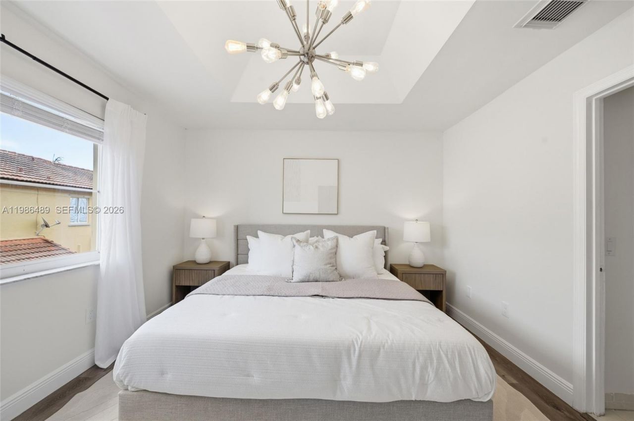 192 W Forest Oak Cir, Davie, FL 33325 Photo