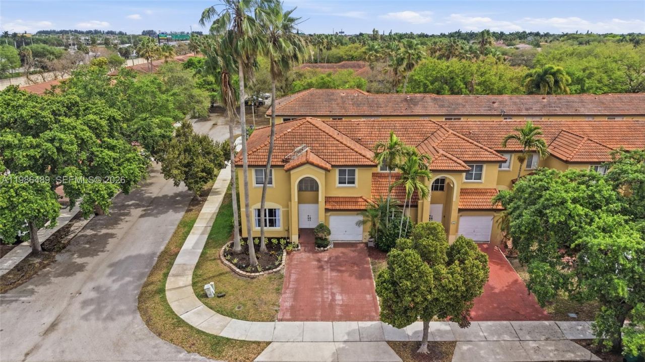 192 W Forest Oak Cir, Davie, FL 33325 Photo