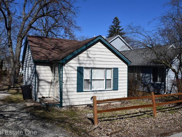 3026 Norcott Drive, Keego Harbor, Mi 48320