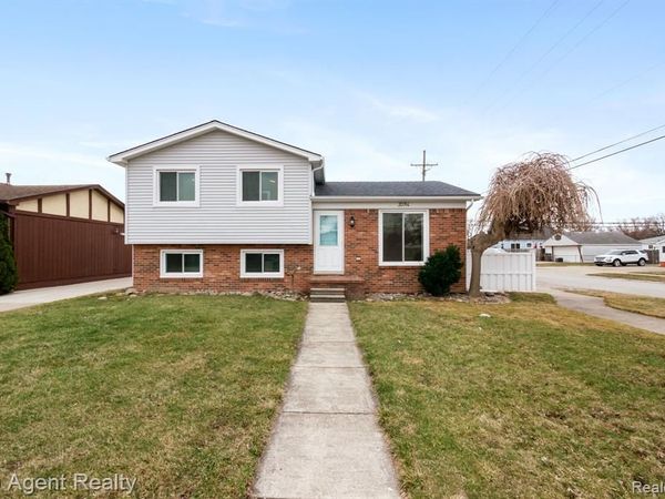 20714 Colman Street, Clinton Twp, MI 48035