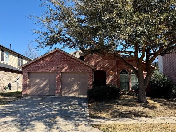 211 Parakeet Drive , Little Elm, TX 75068