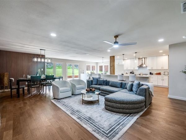 1509 Trafalgar Road, Fort Worth, TX 76116