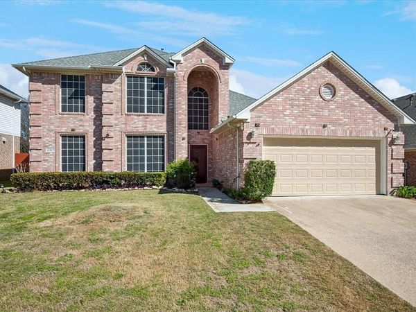 2317 Denham Drive, Arlington, TX 76001