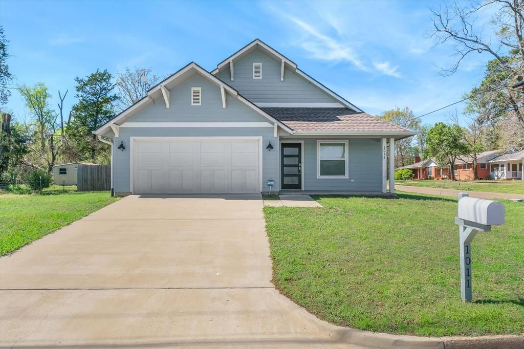 1011 Athens Street, Canton, TX 75103 Main Photo