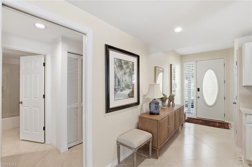 281 4th St S, Unit 101, Naples, FL 34102 Photo