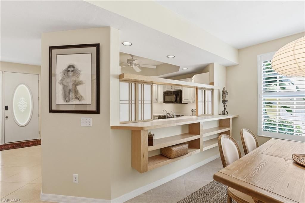 281 4th St S, Unit 101, Naples, FL 34102 Photo