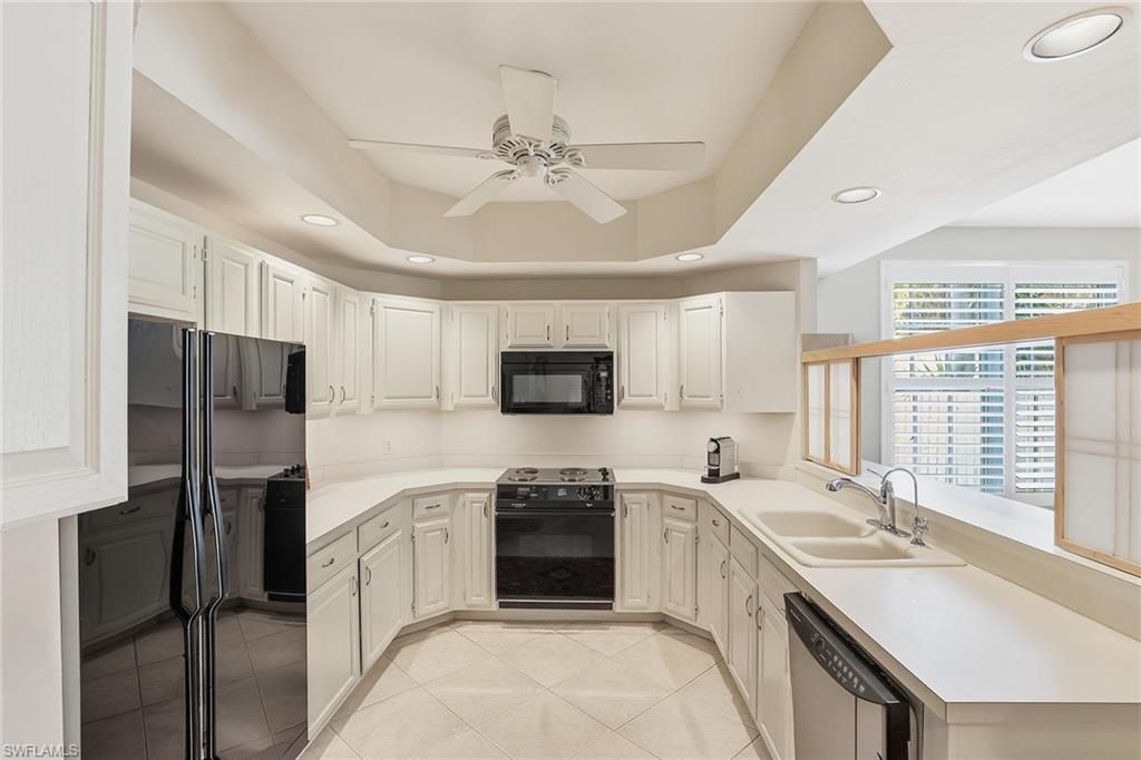 281 4th St S, Unit 101, Naples, FL 34102 Photo