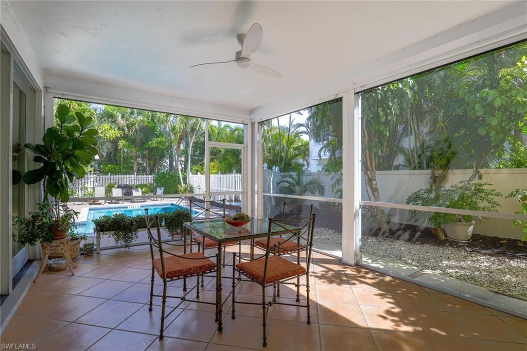 281 4th St S, Unit 101, Naples, FL 34102 Photo